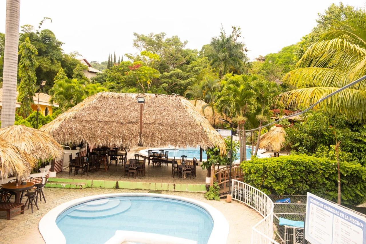 Apart Hotel Acuarious De Luis Estelí Eksteriør bilde